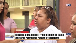 Becaron a una docente al exterior y padres tienen que pagar su reemplazante - Noticias Paraguay