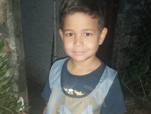 Madre del niño de 5 años niega haberlo asfixiado e insiste en versión de asalto, según familiares · Radio Monumental 1080 AM