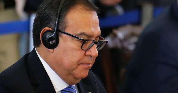 La Nación / Dimitió el primer ministro de Perú tras escándalo con un “amor”