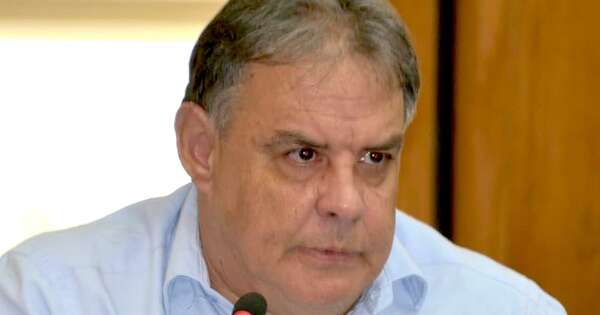 La Nación / Oposición no tiene una línea política y se está consumiendo en la crisis, critica Richer