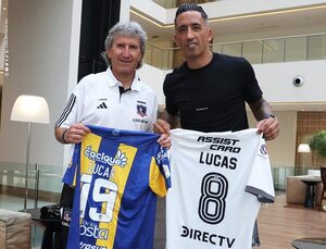 Lucas Barrios visitó al plantel de Colo-Colo y palpitó el duelo de Luqueño ante Guaraní · Radio Monumental 1080 AM