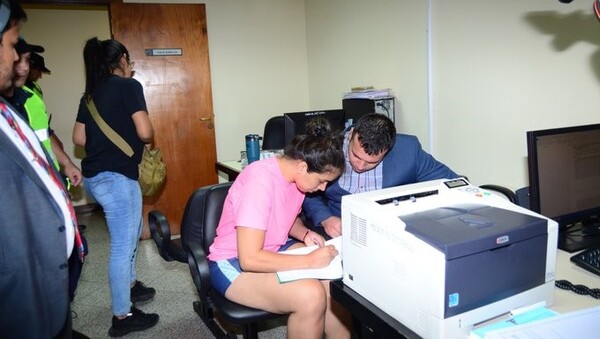 Juez ordenó prisión preventiva de la madre del niño que falleció por asfixia - La Tribuna