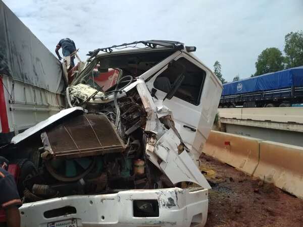 Indígenas ocasionaron grave accidente sobre la ruta PY02 - Nacionales - ABC Color
