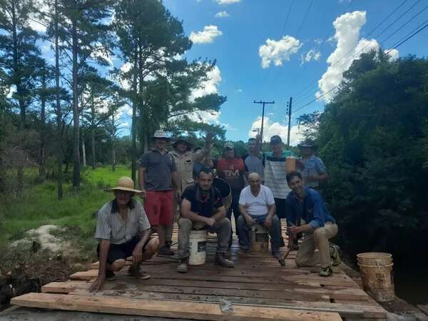 Exigen acceso a agua potable y caminos de calidad en el barrio que albergará al Gran Hospital del Sur - Nacionales - ABC Color