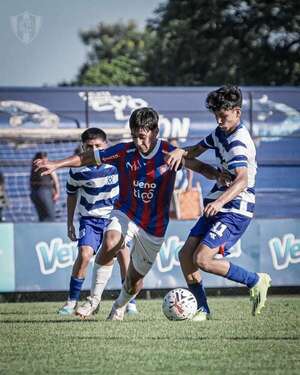 Con una ventaja, tres al mando de la Sub 15 - Fútbol - ABC Color