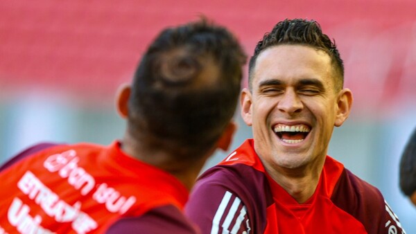 Santos Borré, presentado como nuevo jugador del Inter de Brasil