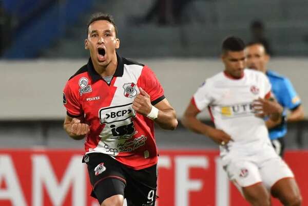 El Nacional Potosí avanza con goles del argentino Callejo y el paraguayo Cristaldo - Fútbol Internacional - ABC Color