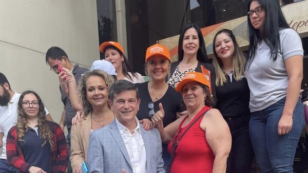 Roberto Núñez es electo como presidente de la Caja Bancaria, según conteo preliminar