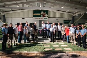 Fundación Paraguaya inaugura moderna fábrica de quesos que apunta a sacar de la pobreza a jóvenes vulnerables