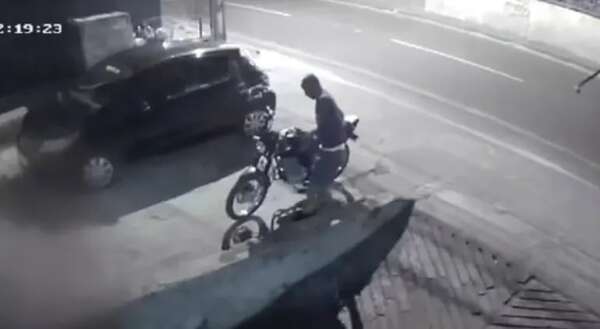 Video: capturan a sospechosos de robo de motos - Policiales - ABC Color