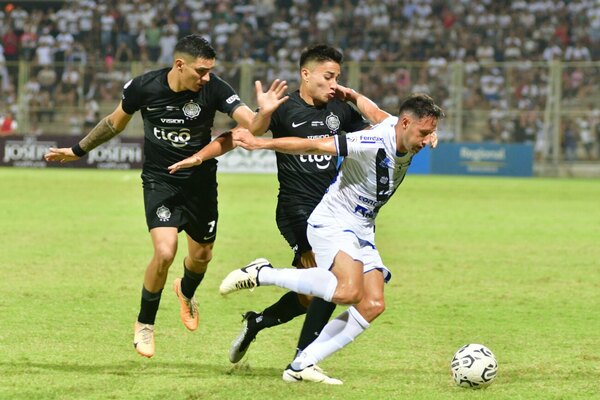 Versus / Ameliano, la ‘sombra negra’ de Olimpia