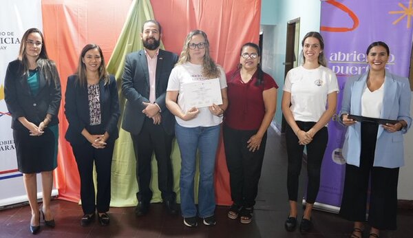 Unas 20 mujeres privadas de libertad egresaron del curso de emprendedurismo