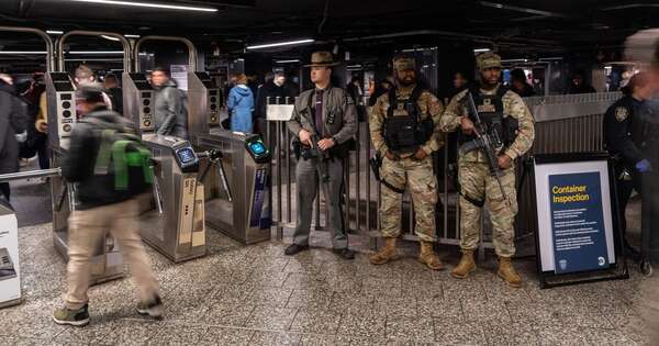 La Nación / Nueva York despliega soldados por inseguridad en el metro