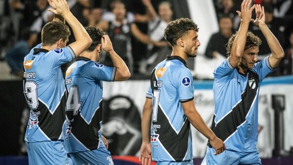El Danubio despacha al Wanderers y avanza
