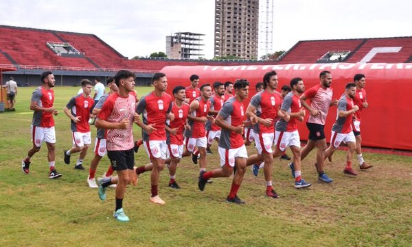 El 3 de Febrero inició pretemporada en medio de una crisis dirigencial