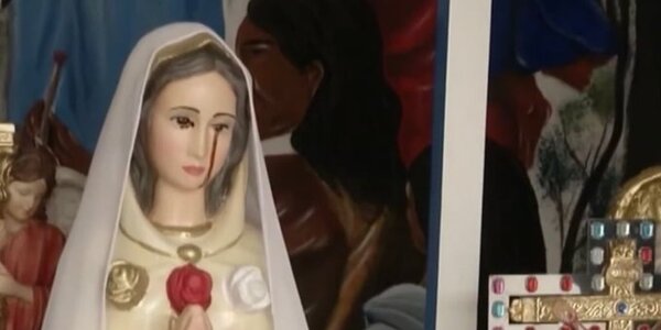 La Iglesia desacredita las apariciones de una Virgen que “lloraba sangre”
