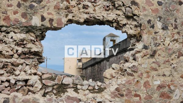 Peligroso desmoronamiento de una parte de la muralla de la Penitenciaría Regional de Concepción