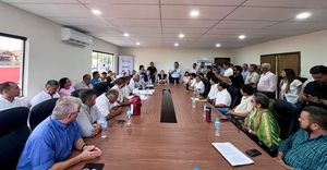 Titular del MOPC conforma mesa de trabajo con autoridades municipales y departamentales de San Pedro | RADIO NACIONAL
