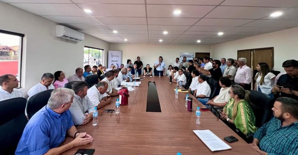 Titular del MOPC conforma mesa de trabajo con autoridades municipales y departamentales de San Pedro | RADIO NACIONAL