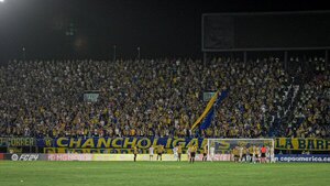 Versus / Luqueño y el destaque a su tremenda hinchada en la noche de Sudamericana