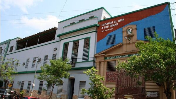 Asociación de padres niega agresión a niño en colegio y habla de un accidente