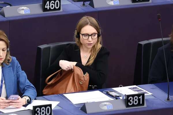 Qué tanto avanza Europa en la igualdad de género: las declaraciones de las eurodiputadas - Mundo - ABC Color