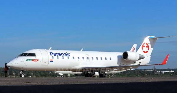 La Nación / Realizaron el vuelo inaugural de la conexión Asunción-Córdoba