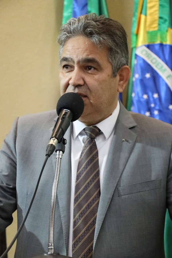 Marcelino Nunes de Oliveira se retira del PDT