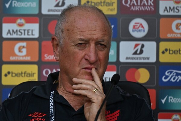 Versus / ¿El experimentado Luiz Felipe Scolari en la mira de Libertad?