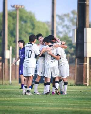 Jornada con muchos goles en la Sub 16 - Fútbol - ABC Color
