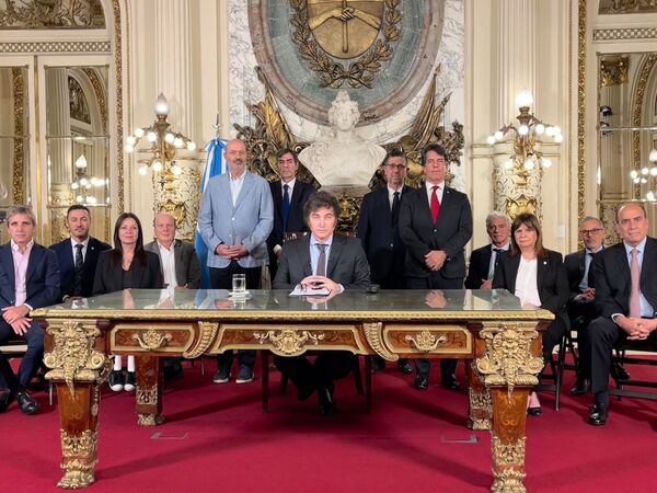 Milei pidió que den marcha atrás con el aumento salarial a legisladores argentinos