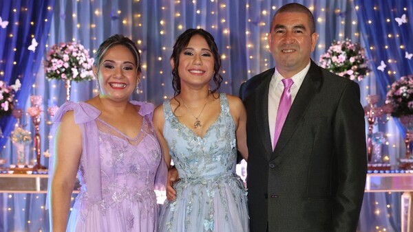La fiesta de Rebeca León Barrios