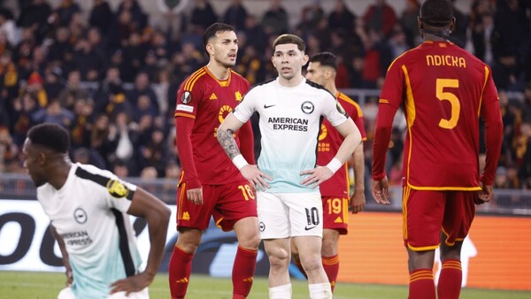 Roma tritura al Brighton de Julio Enciso