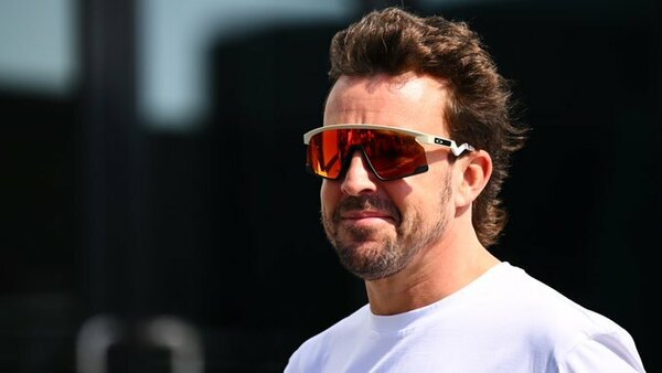 Versus / Fernando Alonso fue el más rápido en día de ensayos libres en Arabia Saudita