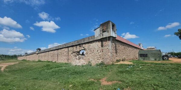 Cayó muralla del penal de Concepción, pero descartan intento de fuga