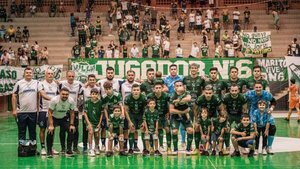 Favoritos no fallan en el futsal