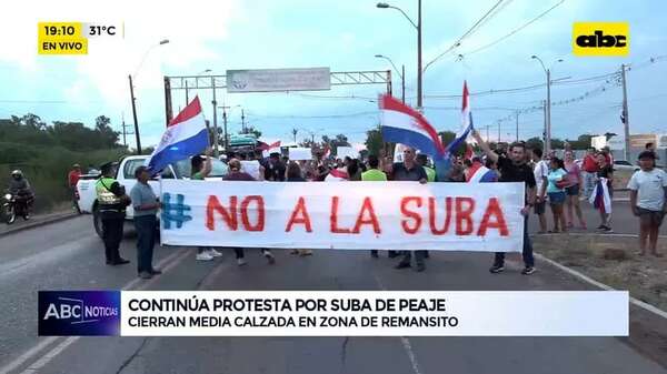 Video: Continúa la protesta en Remansito contra la duplicación del precio del peaje - ABC Noticias - ABC Color