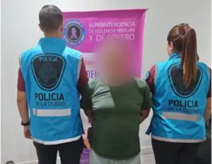 Detienen a un psiquiatra en Argentina por tener secuestrada a su esposa desde hace un año