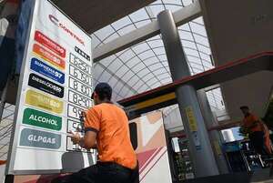 Emblemas suben precios del diésel y naftas, mientras Petropar “analiza” sus costos - Economía - ABC Color
