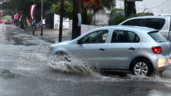 Este #8M caluroso se esperan chaparrones y tormentas en todo el país