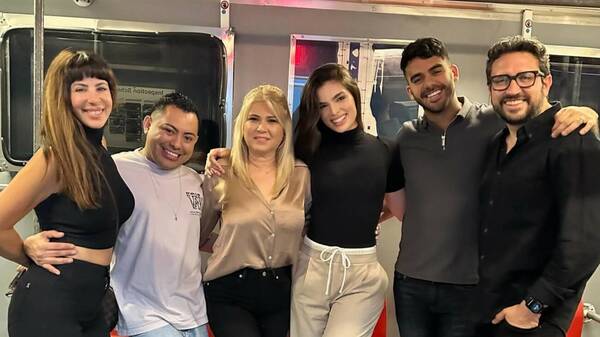[VIDEO] ¡Nadia Ferreira ayudó a su mami y a sus amis a escapar de un tren!