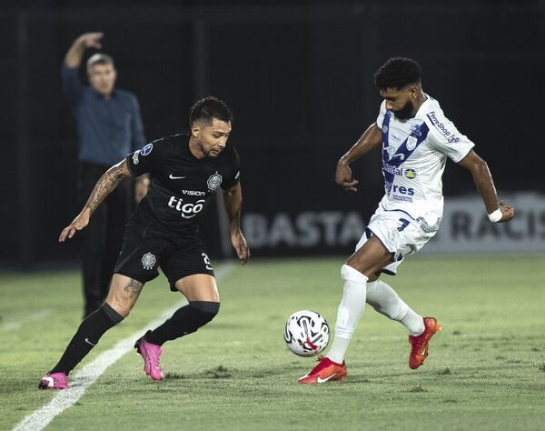 Ameliano humilla a Olimpia que queda sin torneo Internacional - .::Agencia IP::.