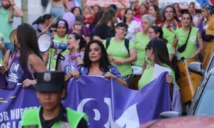 En el Día Internacional: mujeres marchan por sus derechos y contra la violencia – Prensa 5