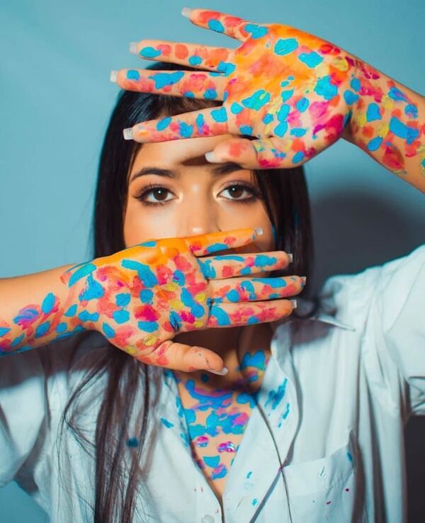 Ysapy García: joven artista y emprendedora que inspira con su pasión por el Arte Visual - La Clave