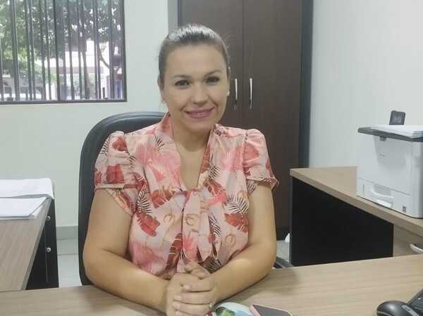 Gricelda Ledesma es la nueva encargada de la oficina regional de DIBEN en Alto Paraná - La Clave