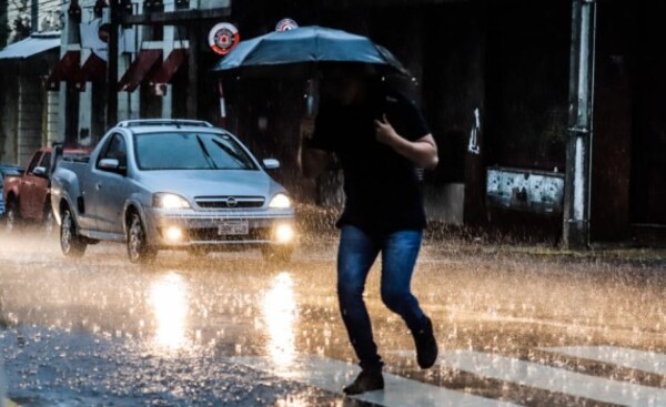 Jornada calurosa con humedad y chaparrones, anuncia Meteorología