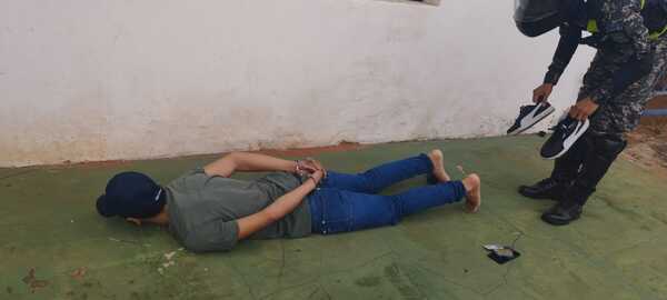 Recapturan a policía acusado de asesinar a militar y que se fugó de Tacumbú - trece