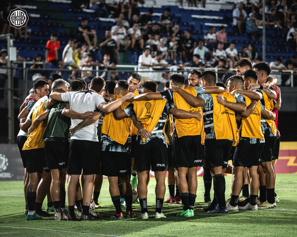 Versus / Los jugadores apuntados por los hinchas como culpables de la eliminación de Olimpia