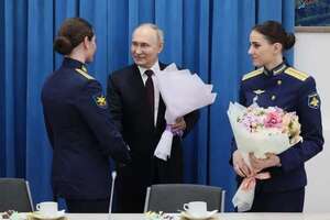 Por el 8M Putin lanzó un elogio especial - Mundo - ABC Color