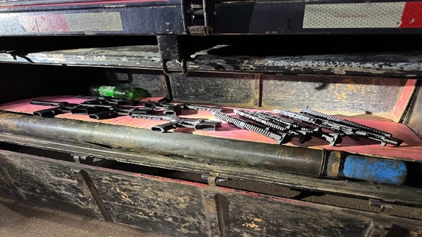Incautan armas y drogas en Brasil, presuntamente enviadas desde Paraguay - Noticias Paraguay